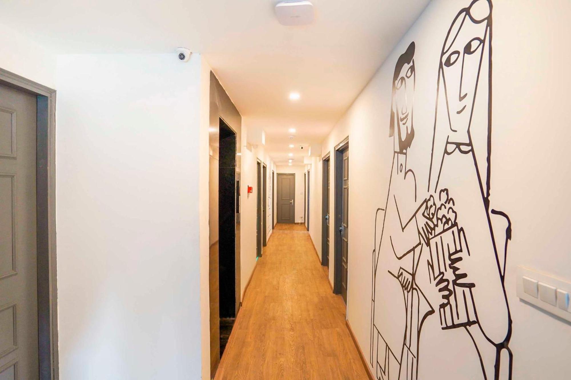 Indirapuram Super Townhouse O Hotel Aditya Residency Near Parthala Over Bridge Sector 121 Noida מראה חיצוני תמונה